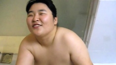 Chubby Korean Gf's Golden Shower